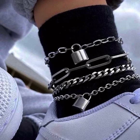 Urban Outfitters Jewelry - 3/$30 🤍 4pc Lock and Chain Anklet